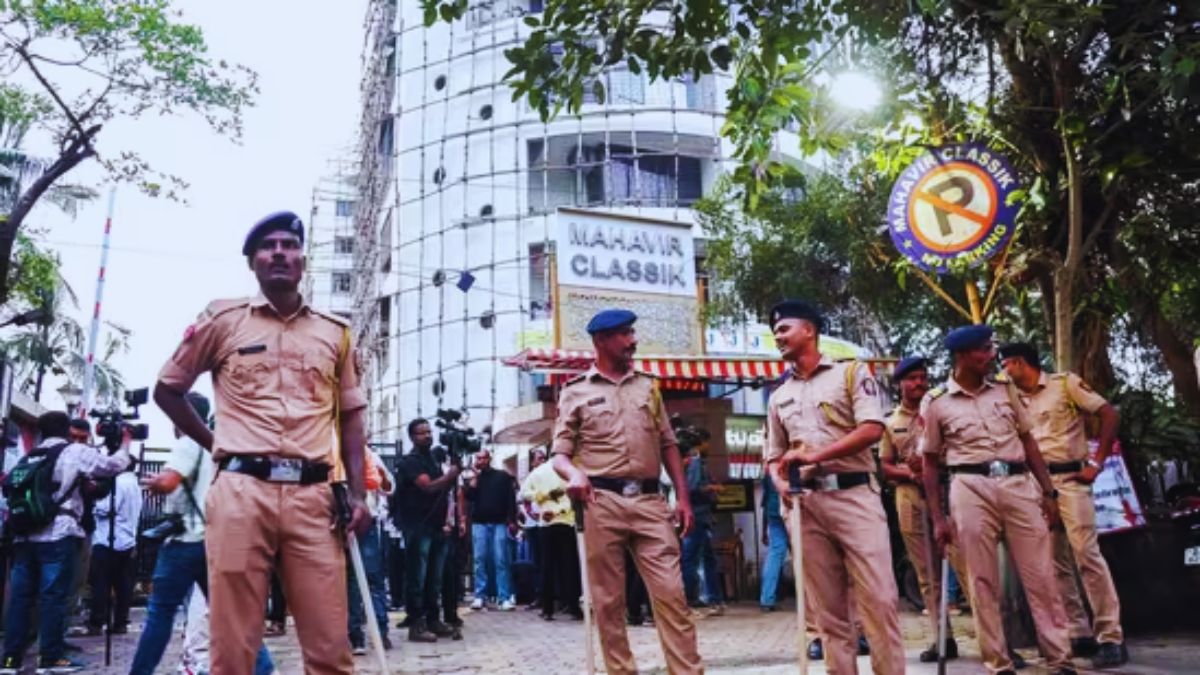 Mumbai hostage children, Powai RA Studio, Rohit Arya ransom claim, Maharashtra education department dues, Swachhata Monitor project, Majhi Shala Sundar Shala controversy, studio audition hostage Mumbai