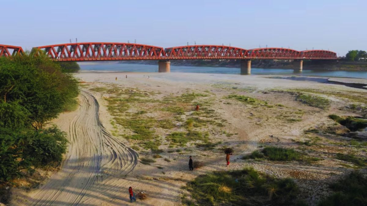 Pakistan water crisis, Indus Waters Treaty suspension, India Pakistan water dispute, Indus River flow, IEP Ecological Threat Report 2025, Pakistan agriculture, Indus basin, Pakistan dam capacity, India dam operations, Kunar River dam, Pakistan water security, South Asia water tensions
