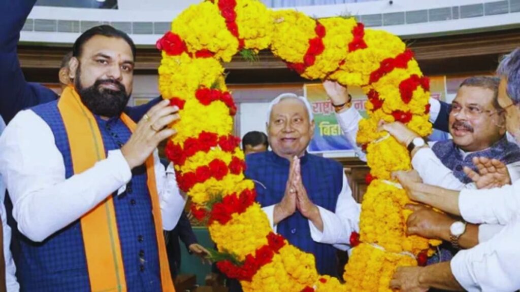 Nitish Kumar oath taking, Bihar Chief Minister 10th term, Bihar NDA victory, Bihar election results 202 seats, Gandhi Maidan swearing-in, Samrat Choudhary deputy CM, Vijay Kumar Sinha, Bihar cabinet ministers list, Bihar politics news, JD(U) BJP alliance, Bihar assembly session November 26, Arif Mohammad Khan governor, Bihar new government formation, NDA Bihar seats, Nitish Kumar cabinet 2025
