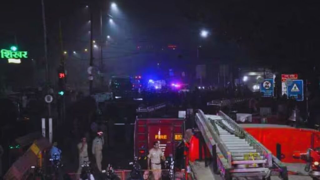 Delhi Red Fort blast, Red Fort explosion, Delhi car blast, Red Fort metro station explosion, Delhi terror attack, Red Fort news, Delhi blast November 10, Delhi explosion latest updates, Red Fort fire, Delhi smog crisis, Delhi pollution news, UAPA case Red Fort, ammonium nitrate seizure, Delhi police investigation, Prime Minister Modi condolences, LNJP Hospital casualties, Delhi high alert, Red Fort closed for visitors, Lal Quila metro station closed, Delhi AQI 600, Delhi pollution emergency