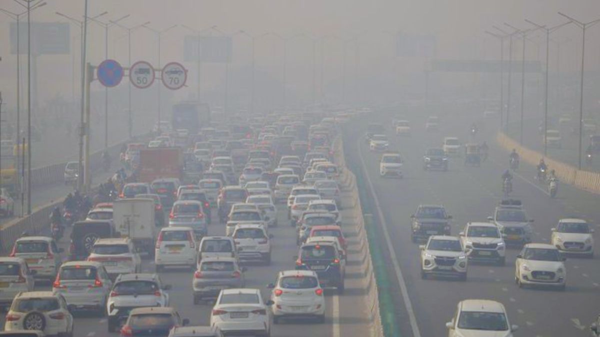 Delhi air pollution, Delhi dense fog, Delhi smog news, AQI 457 Delhi, Delhi AQI severe, IGI Airport flight disruption, Delhi airport fog, GRAP Stage IV Delhi, Delhi pollution emergency, Delhi-NCR air quality, severe air pollution Delhi, Delhi winter fog, Delhi school hybrid classes, construction ban Delhi, truck entry ban Delhi, CAQM GRAP measures, Delhi health advisory, Delhi visibility low, Delhi smog crisis