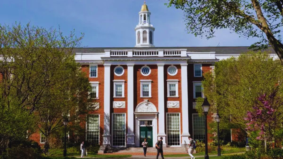 Donald Trump, Harvard University, Ivy League
