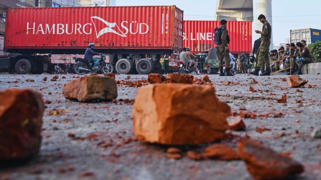 Tehreek-e-Labbaik Pakistan, Lahore clashes, TLP protest, Labbaik Ya Aqsa Million March, anti-Israel demonstration, Saad Hussain Rizvi, Pakistan internet suspension, Section 144 Punjab, Maryam Nawaz, Islamabad Red Zone security.
