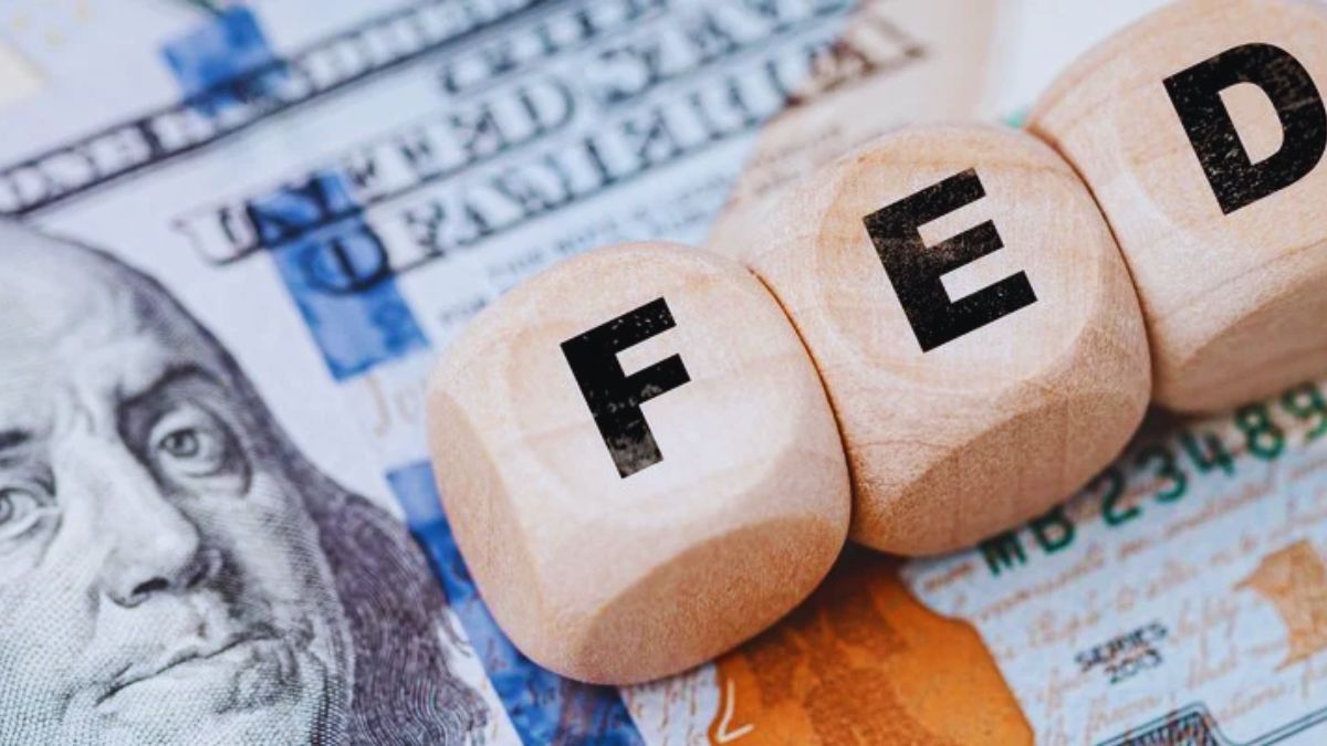 Fed rate cuts 2025, Fed interest rate cut impact, how rate cuts affect savings, effect of rate cuts on loans, mortgage rates 2025 forecast, personal loan rates 2025, checking account interest rates, savings account rates dropping, high-yield savings accounts 2025, CD rates 2025 outlook, credit card APR 2025, prime rate changes 2025, Federal Reserve policy 2025, how rate cuts affect credit cards, Treasury yield impact on mortgages, money market rates 2025, investment strategy during rate cuts, bond yields 2025, consumer finance news, lower interest rates 2025