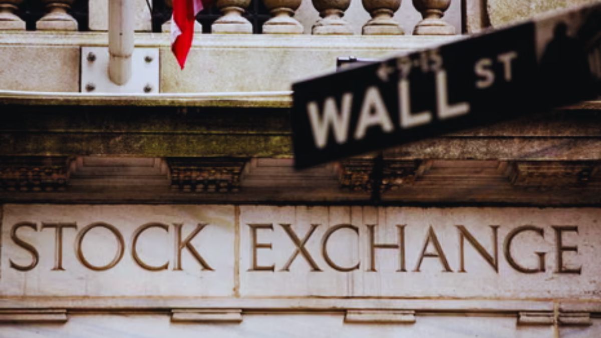 US stock futures, Federal Reserve meeting, Fed rate cut expectations, Jerome Powell announcement, S&P 500 futures, Nasdaq futures, Dow Jones futures, US markets today, rate cut probability, CME FedWatch, inflation data, PCE reading, stock market news, JOLTS report, Oracle earnings, Adobe earnings, Broadcom results, Costco results, silver price surge, gold prices, precious metals news, silver ETF inflows, market outlook 2025, Wall Street updates